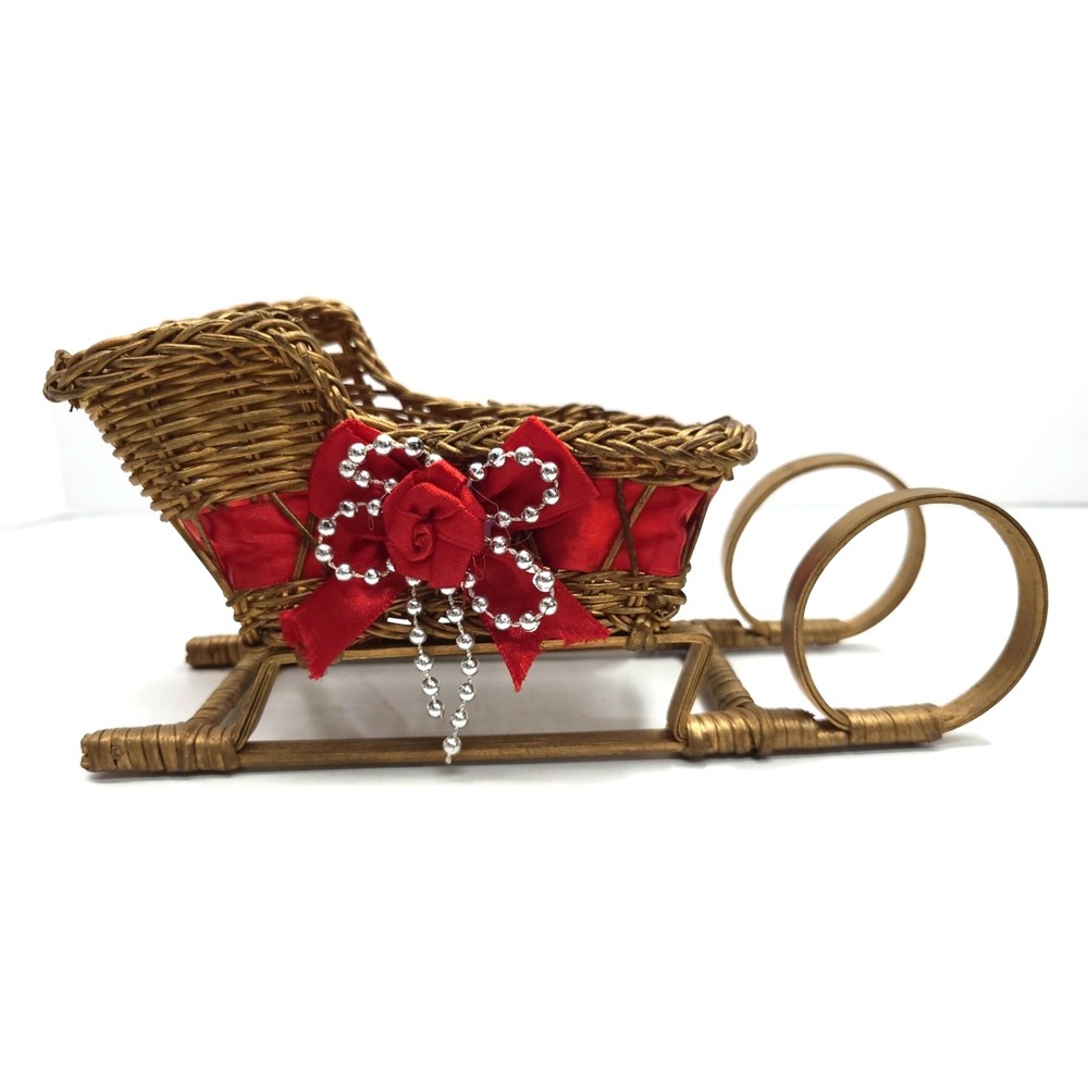 Small Vintage Wickerβ Christmas Sleigh